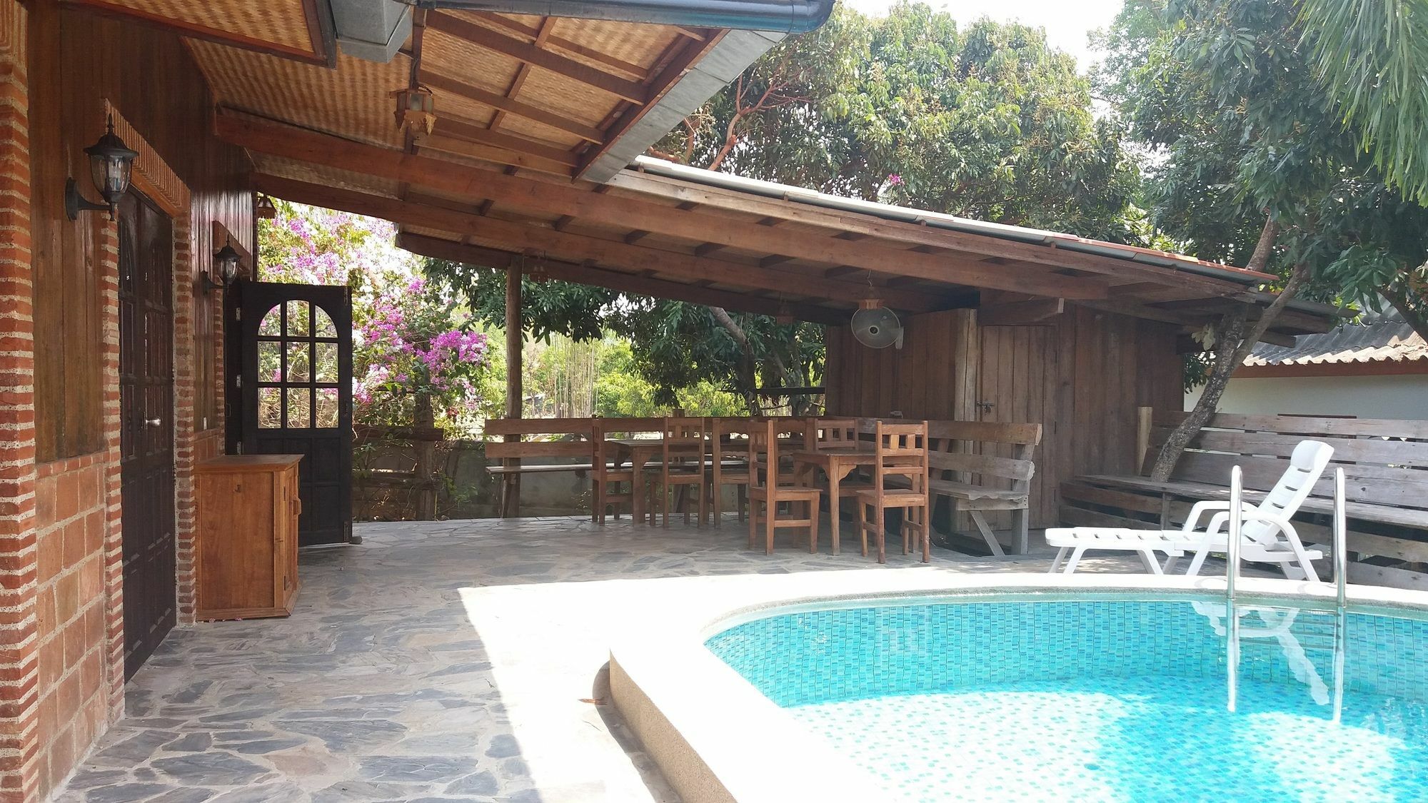 Xpai Hotel Bagian luar foto